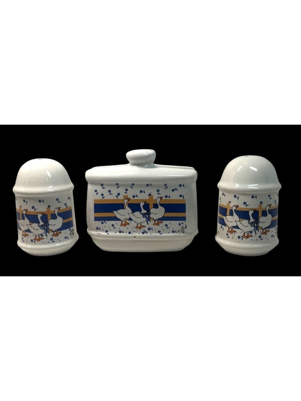 Vintage Ceramic Goose Design Salt & Pepper Shakers With Matching Toothpick Holde